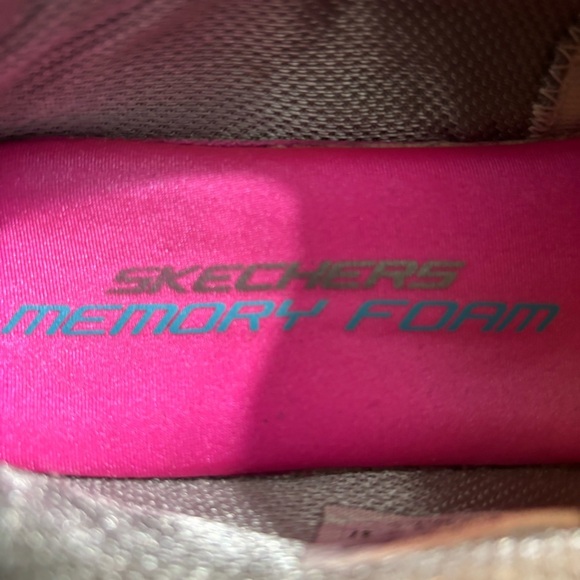 Skechers Slip On Sport Gray/Pink Sneakers Size 8 - Picture 4 of 5